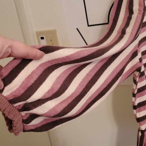 Top - Picture 4 of 6